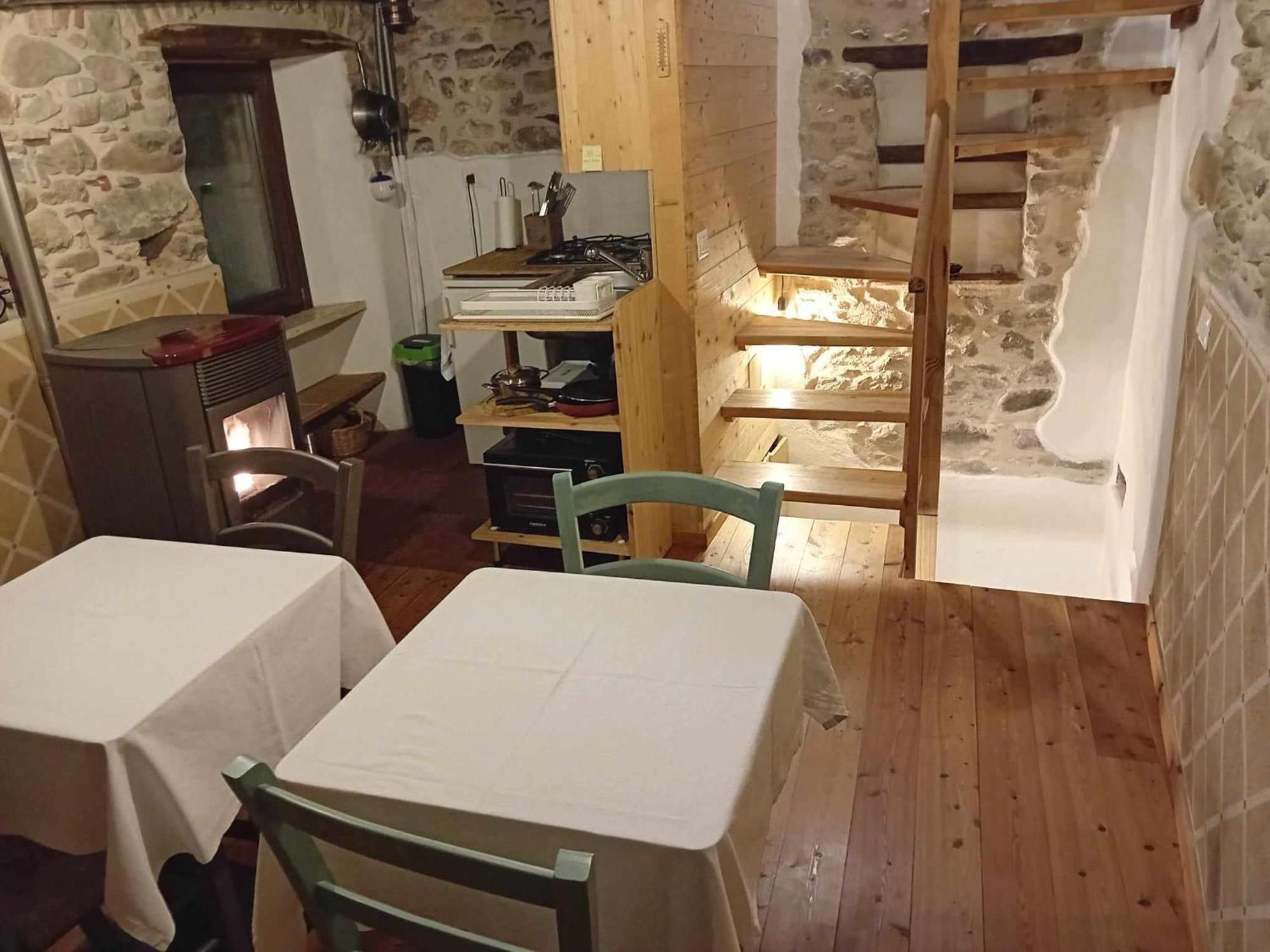 La Casa Torre Hotel Pignone Buitenkant foto